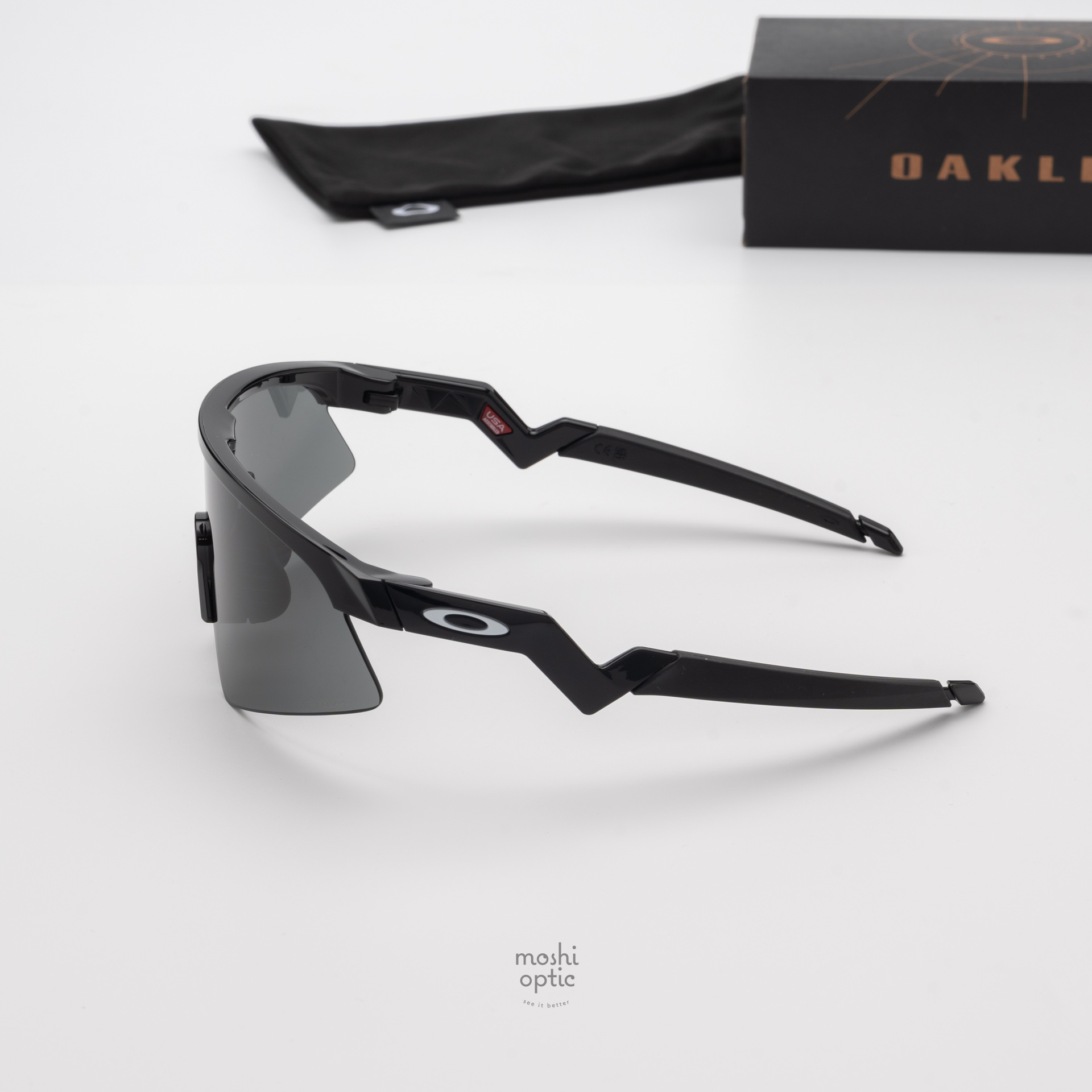 Oakley Resistor Sweep OJ9015-04 Polished Black Prizm Grey