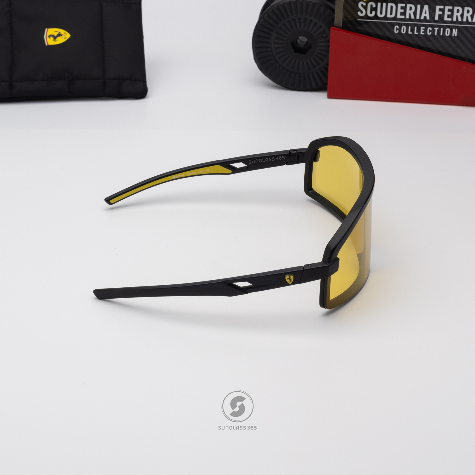 แว่นกันแดด Scuderia Ferrari FZ6010U 514/V9