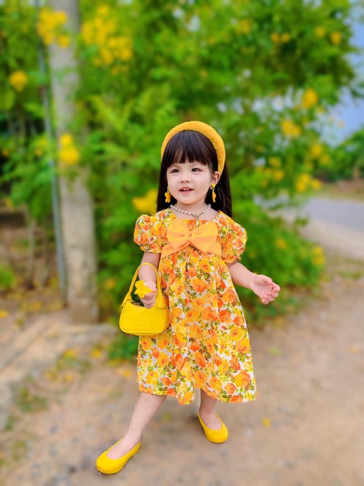 ชุดย้อนยุคเด็ก ชุดทองกวาว เดรสย้อนยุคลายดอกสำหรับเด็ก