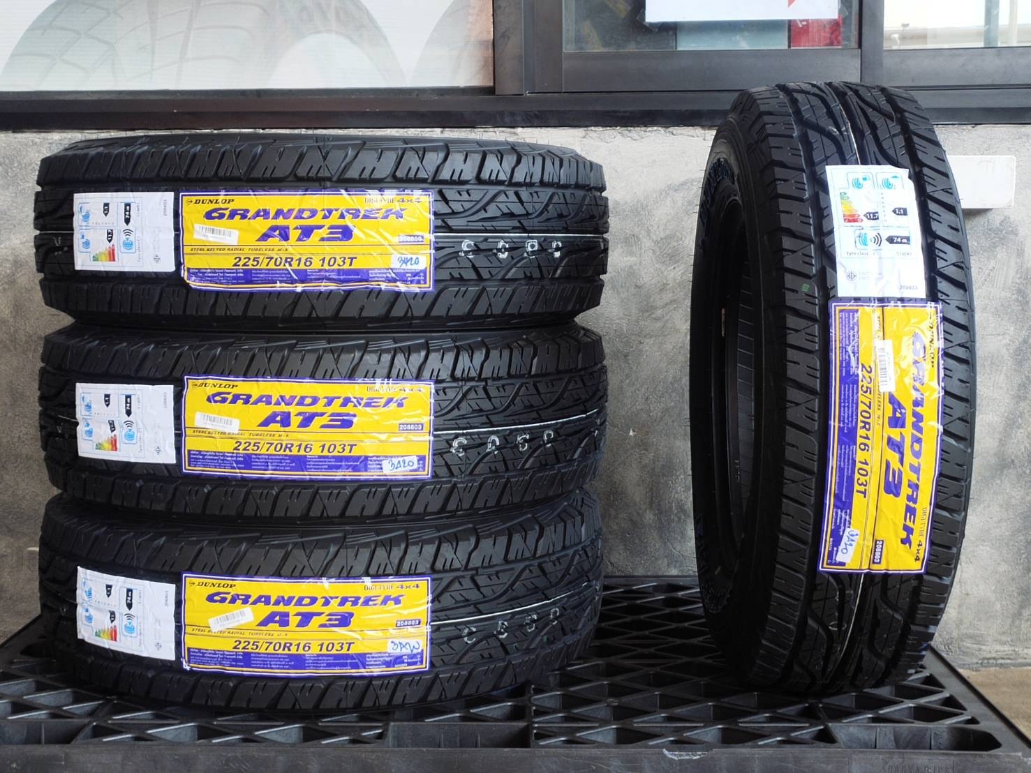 DUNLOP 225/70R16 103T GRANDTREK AT3