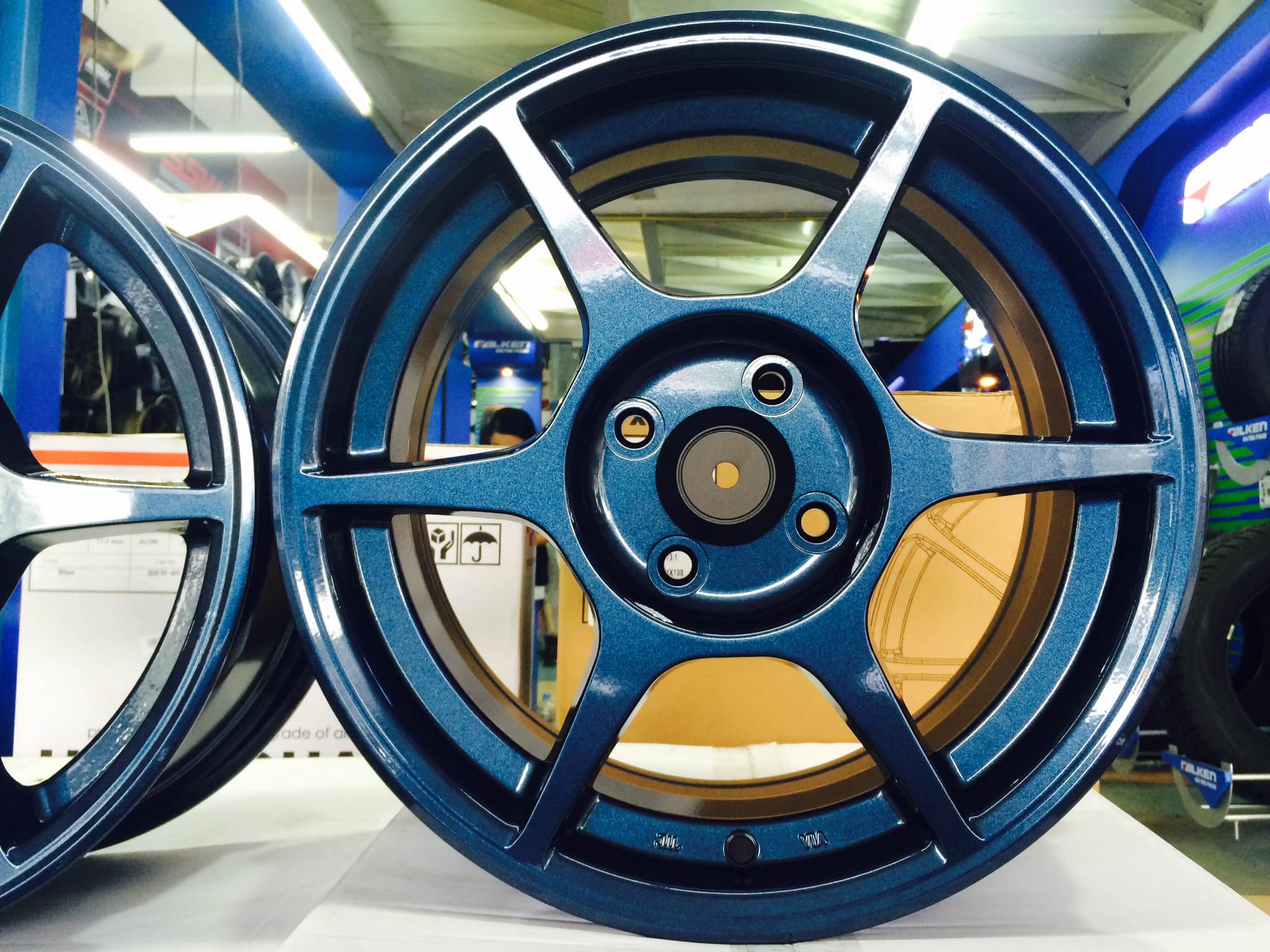 โปรโมชั่น ใส่เก๋ง ล้อซิ่ง พร้อมยาง TOYO T1R JAPAN