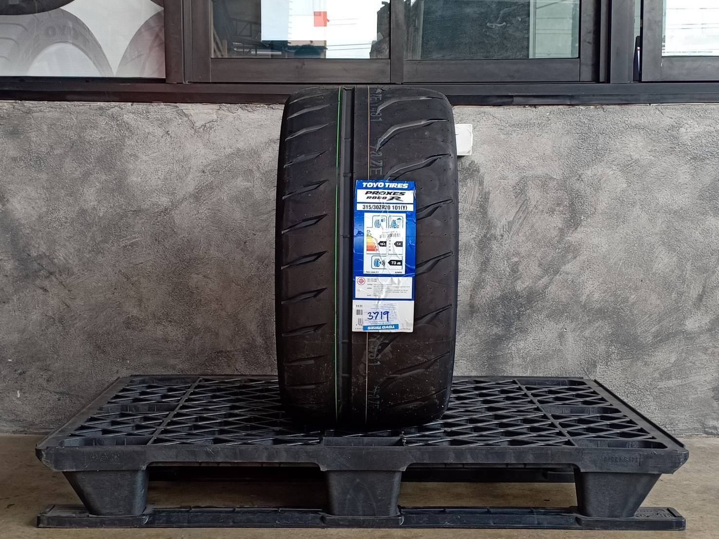 TOYO PROXES R888R 315/30ZR20