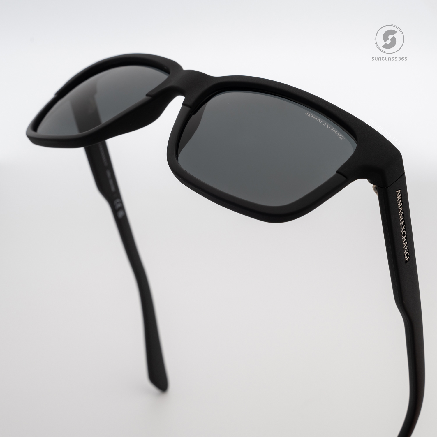 แว่นกันแดด Armani Exchange AX4026S 812287