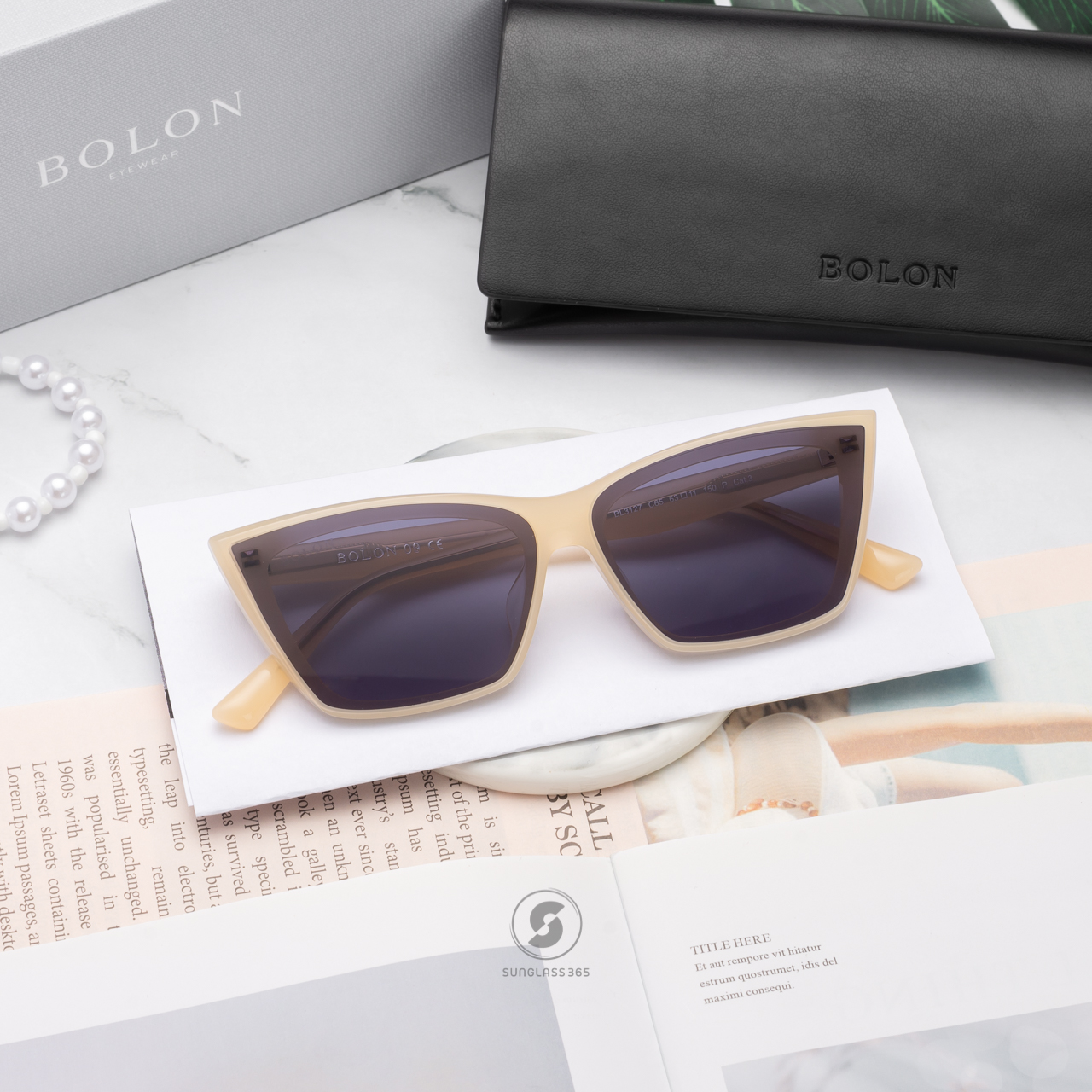 แว่นกันแดด BOLON Tribeca BL3127 C65 Translucent Beige