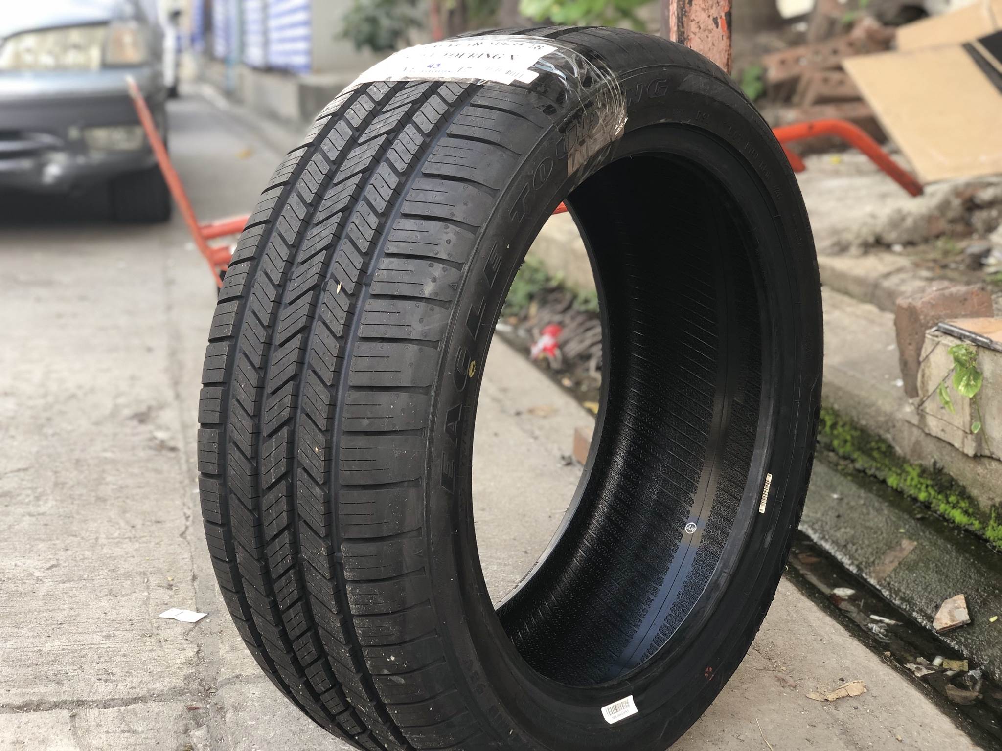 GOODYEAR EAGLE TOURING X 235/45-18 เส้น 2900 ปกติ 5500 ปี17