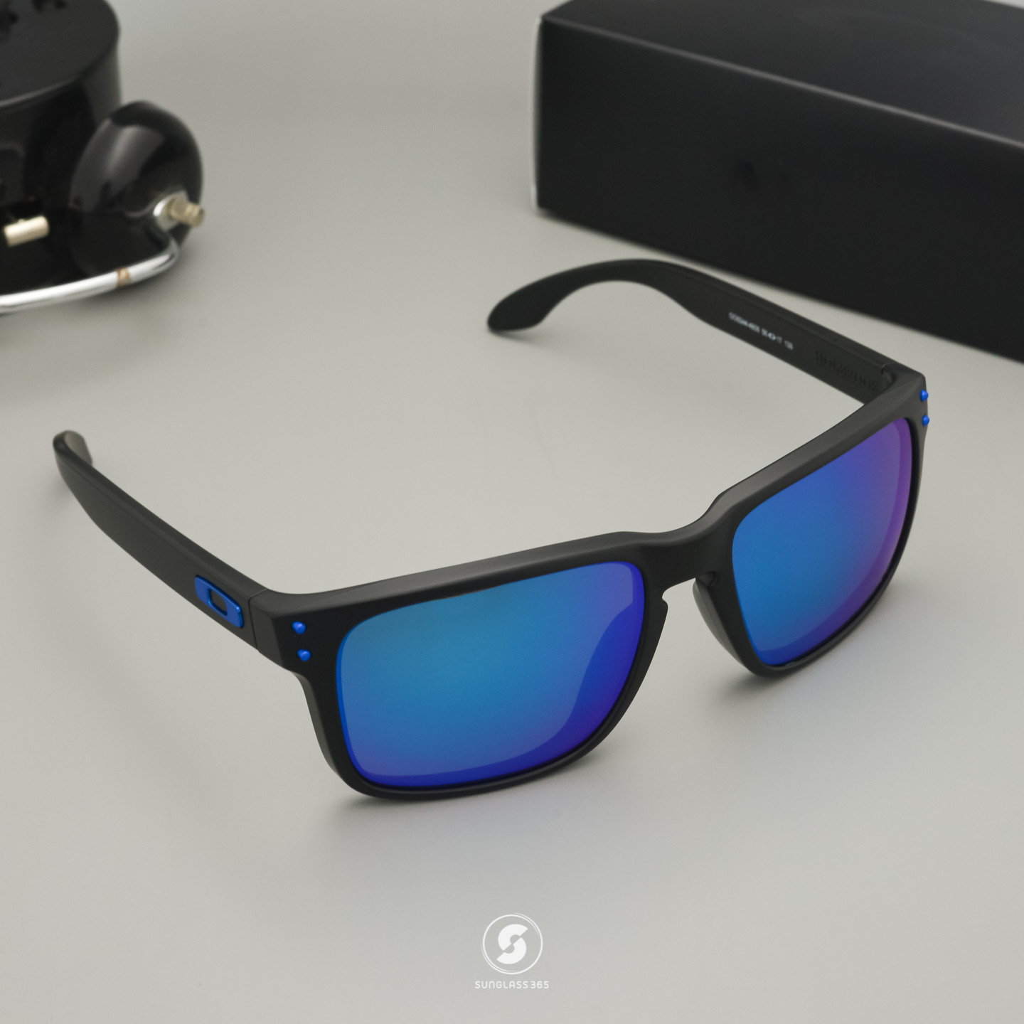 Oakley HOLBROOK OO9244-48 Prizm Sapphire Iridium Polarized