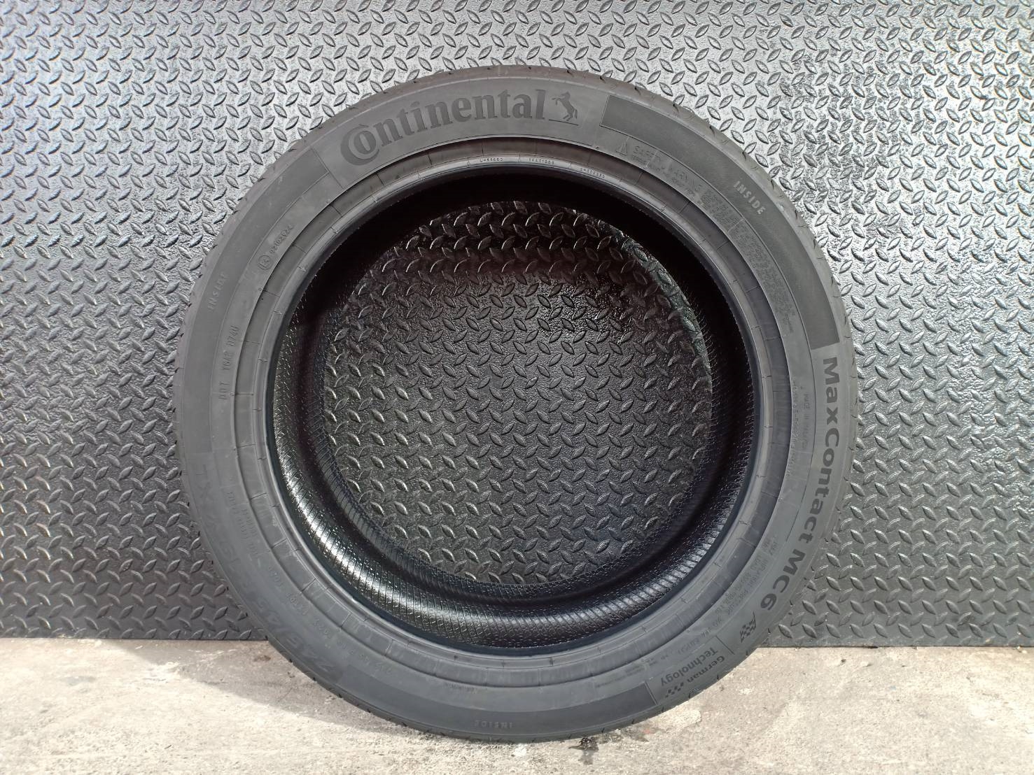 CONTINENTAL MC6 245/45-19 ราคาส่ง