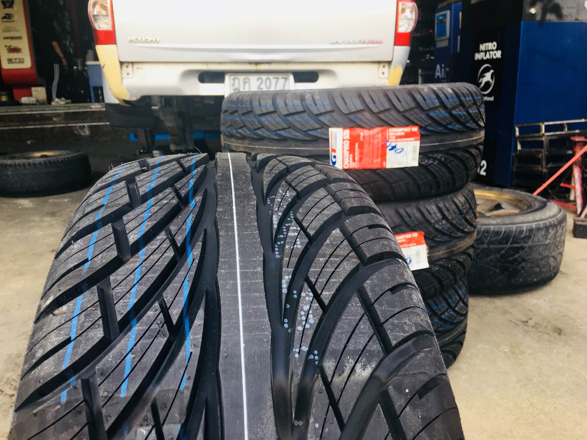 ยางใหม่ GTRADIAL 528 255W55S18 ปี16 2,500 ปกติ 5000