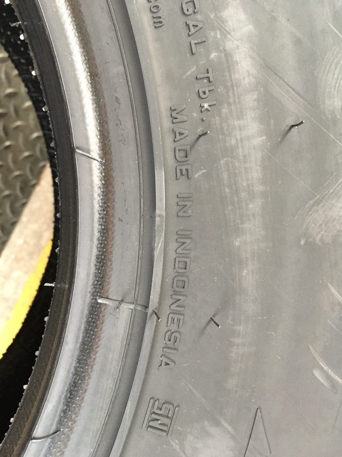 ยางดอกมัด 33นิ้วขอบ15 ราคาถูก