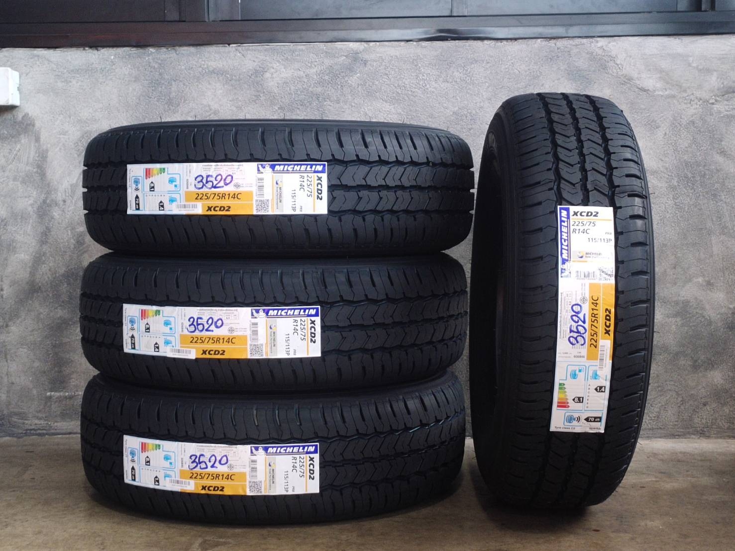 MICHELIN 225/75R14C XCD2 115/113P PR8 Y:3520 8PR