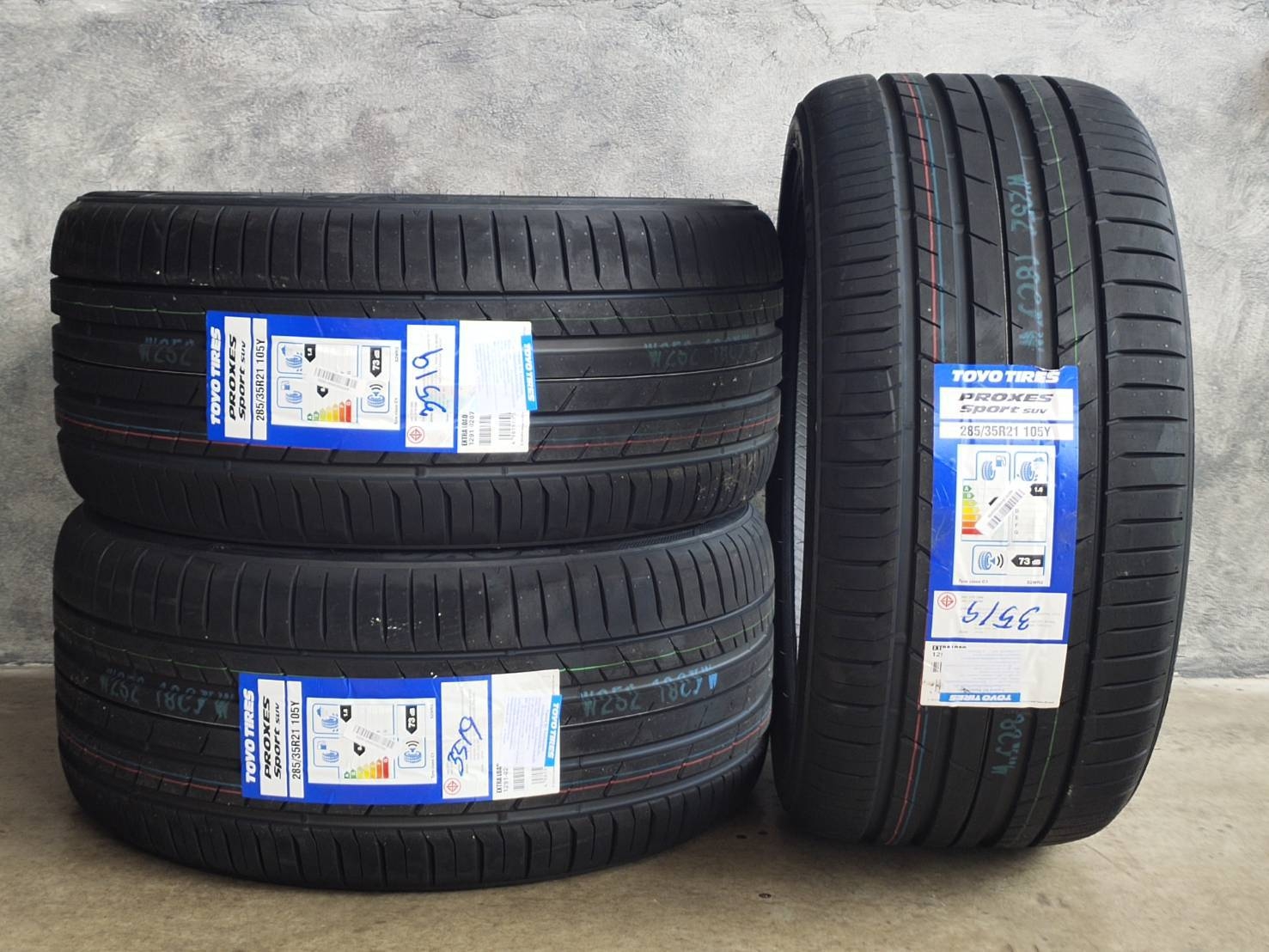 TOYO PROXES SPORT SUV 285/35R21