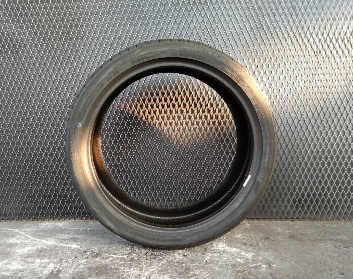 มาใหม่ ยางพรีเมี่ยม Continental Contisport Contact 5 CSC5 255/35-20 ราคาพิเศษ