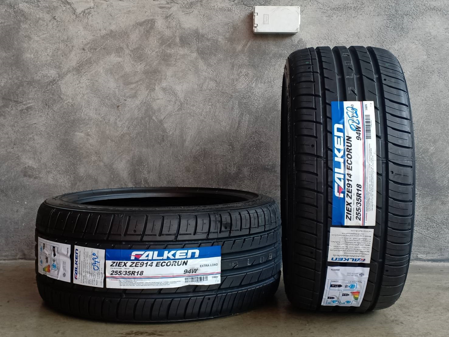 ยาง FALKEN ZE914 225/40R18 ปี20 255/35R18 ปี20