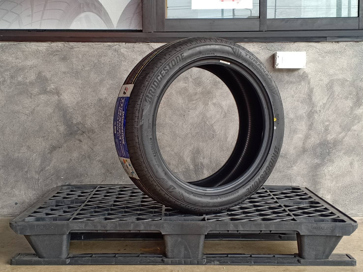 BRIDGESTONE 235/45R18 TURANZA T005A 98W XL MADE IN THAILAND