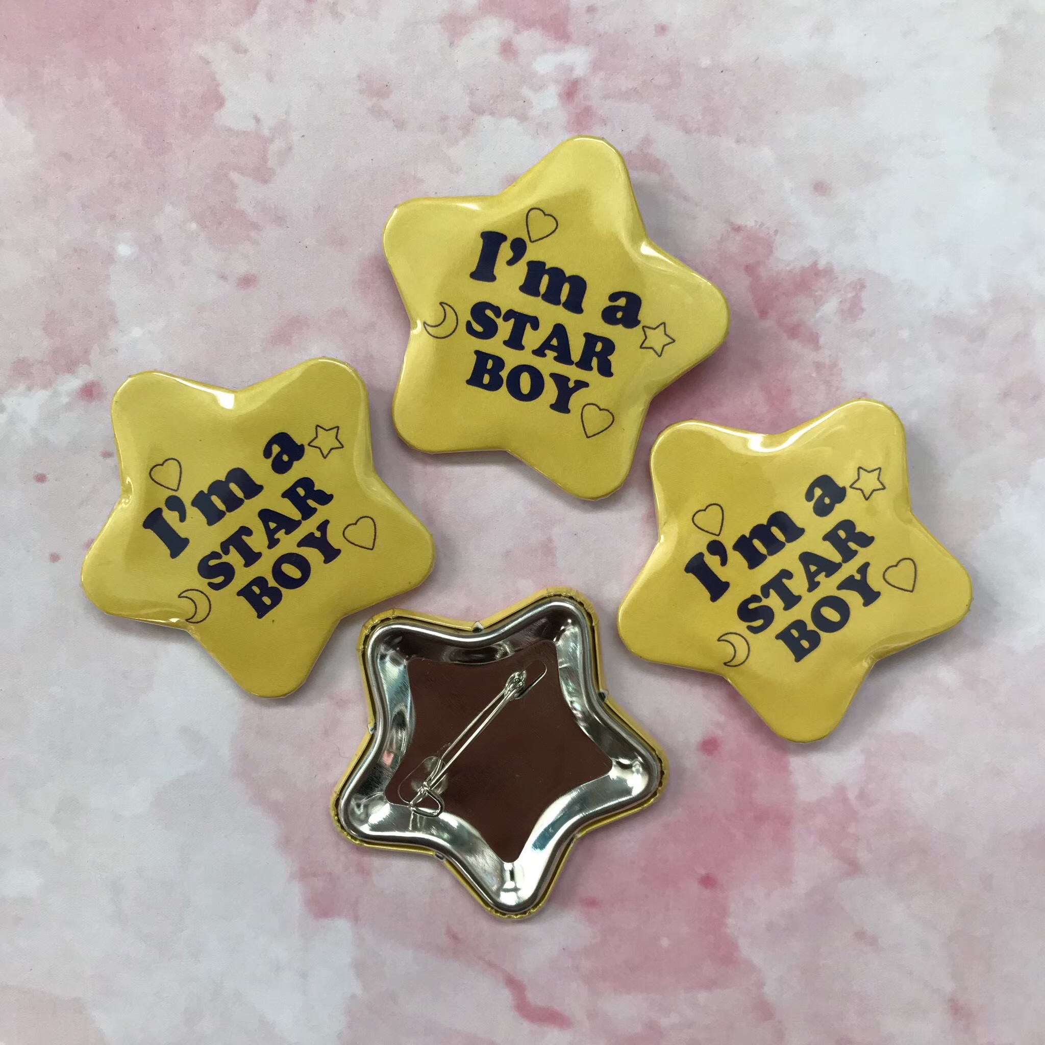 เข็มกลัด รับทําเข็มกลัดทรงดาว