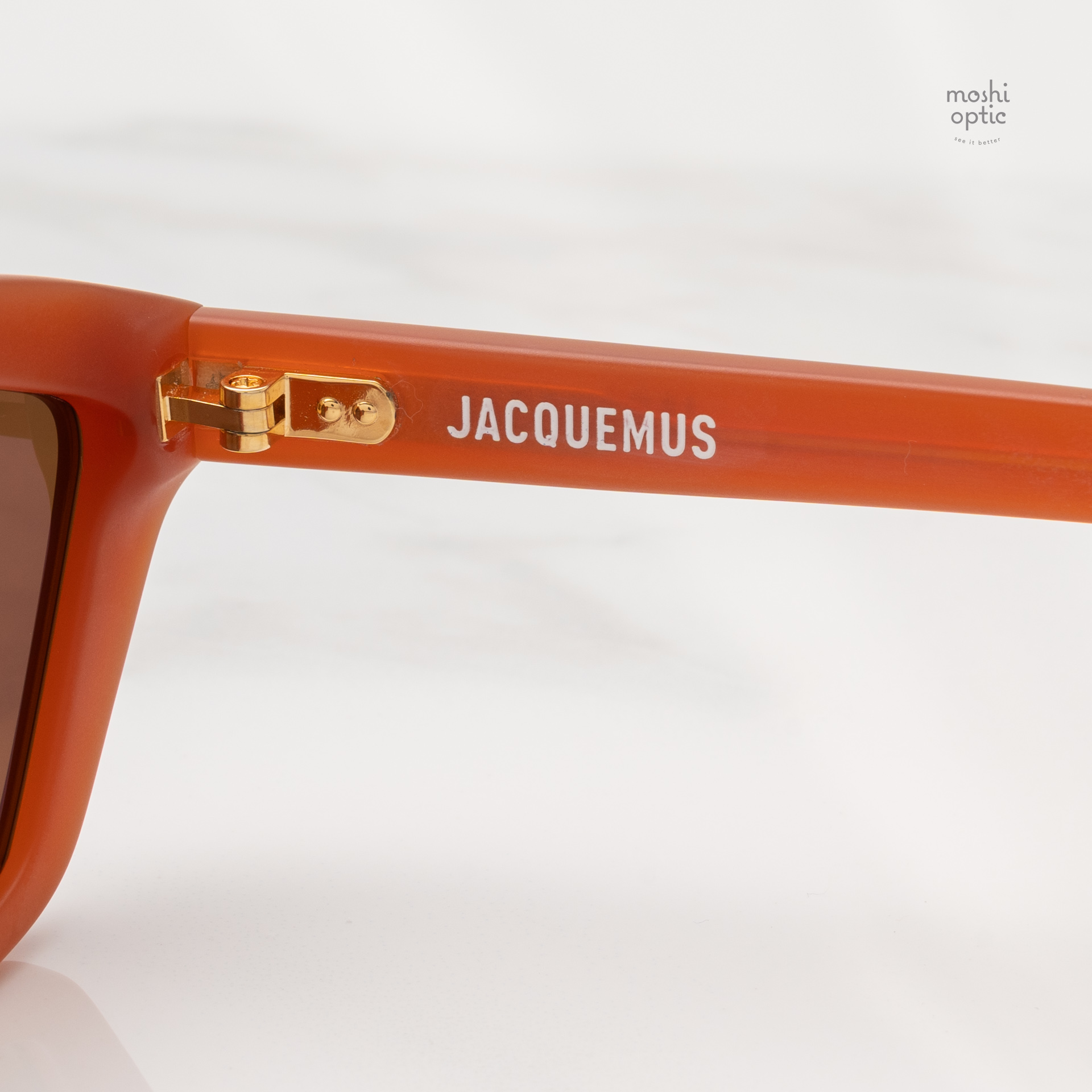 แว่นกันแดด JACQUEMUS BAMBINO JAC42 C10