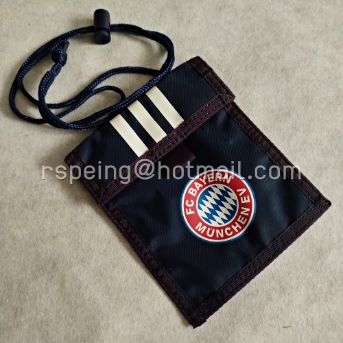 กระเป๋าใส่บัตร Adidas Pass ของสโมสรบาเยิร์น มิวนิค FC Bayern Munchen