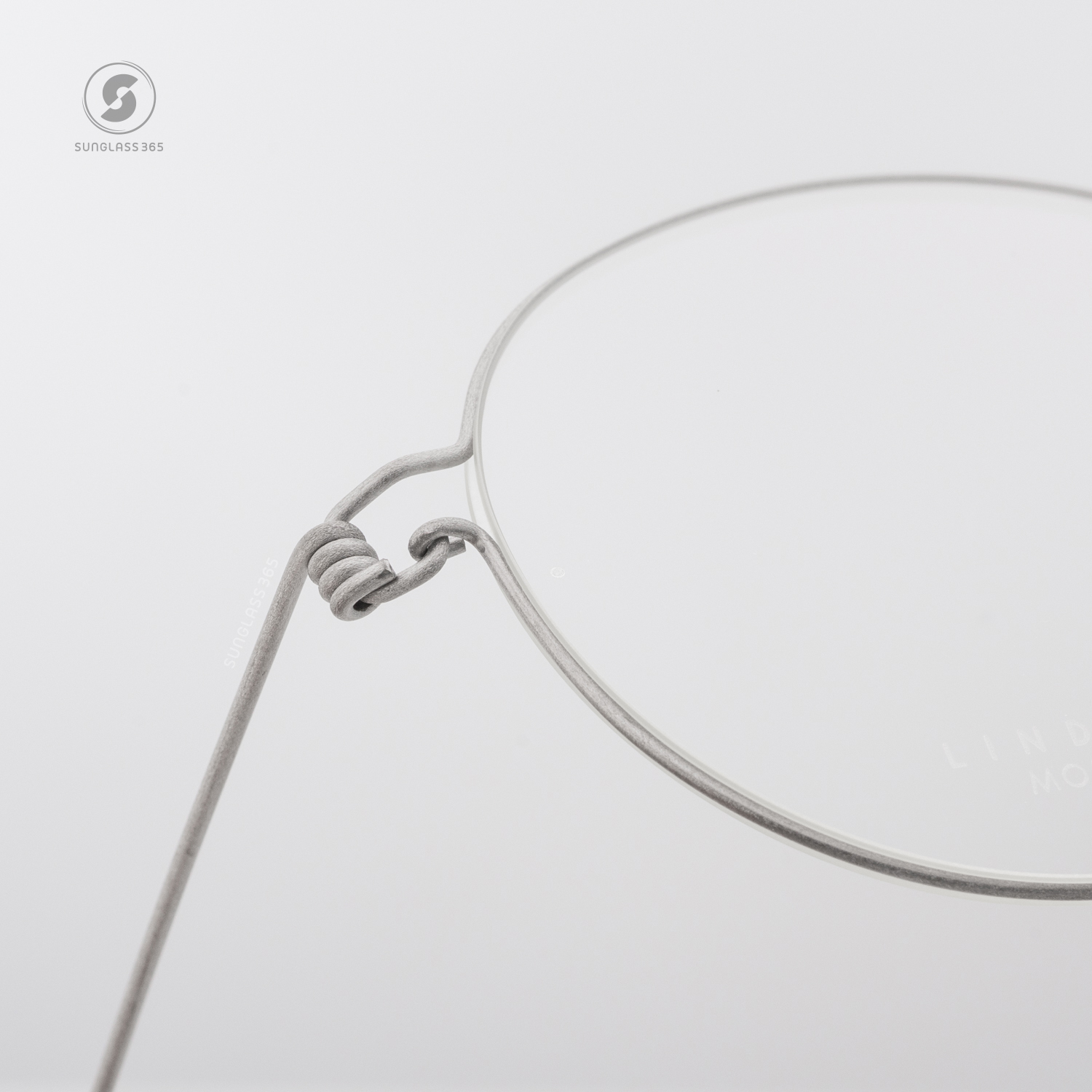 แว่นสายตา Lindberg Air Titanium Rim 026 14B9T Morten 10