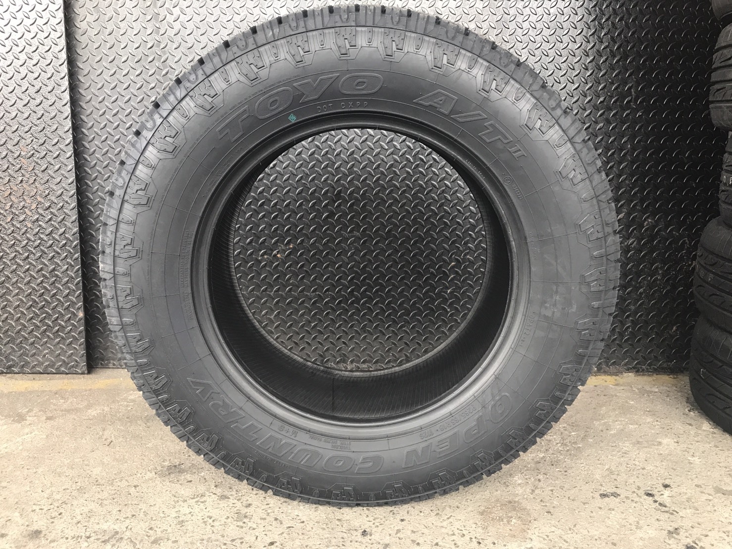 TOYO OPAT2 265-65-18 OPAT II เส้น 9900 ปี18