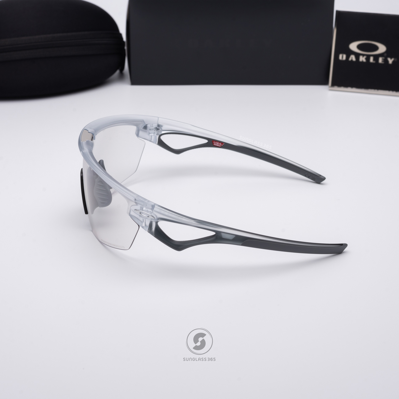 OAKLEY Sphaera OO9403-07 Matte Clear Iridium Photochromic