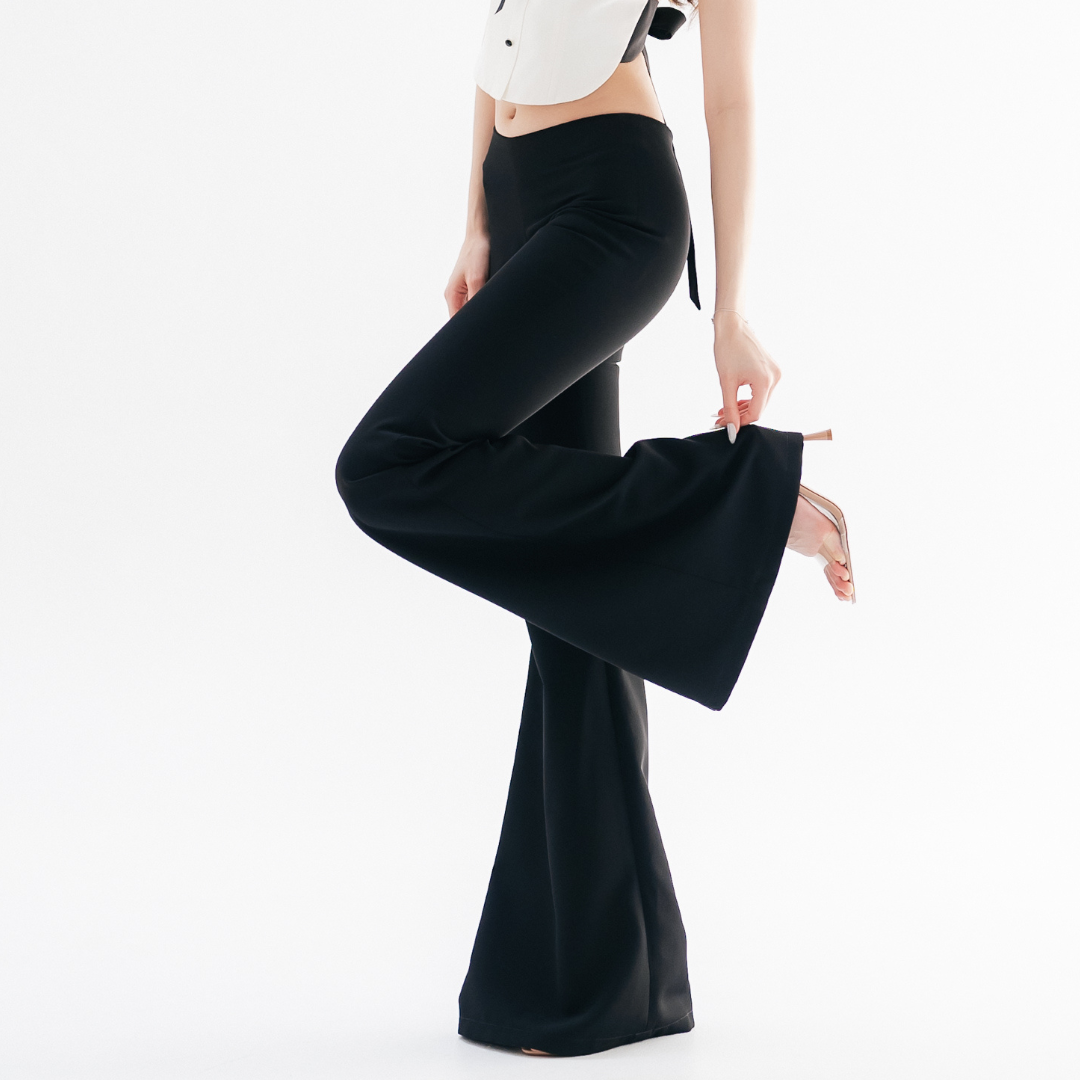 Lism P-035 Low-rise flared pants (กางเกงเอวต่ำ)