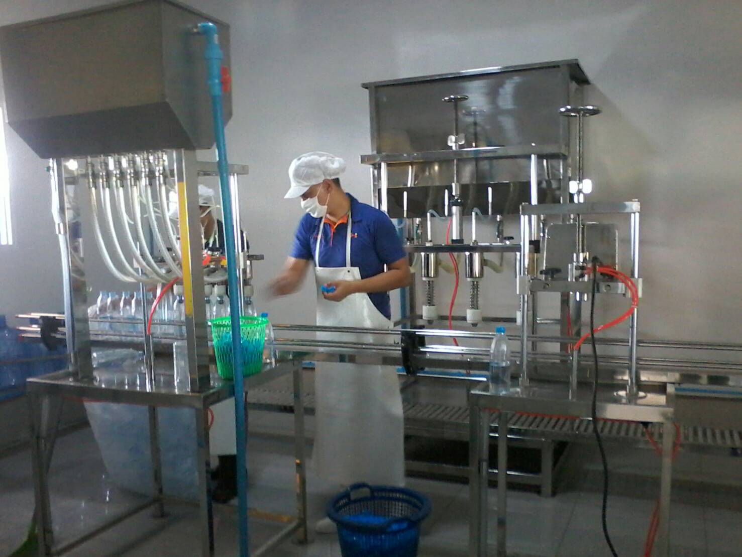 เครื่องบรรจุน้้ำ6หัว