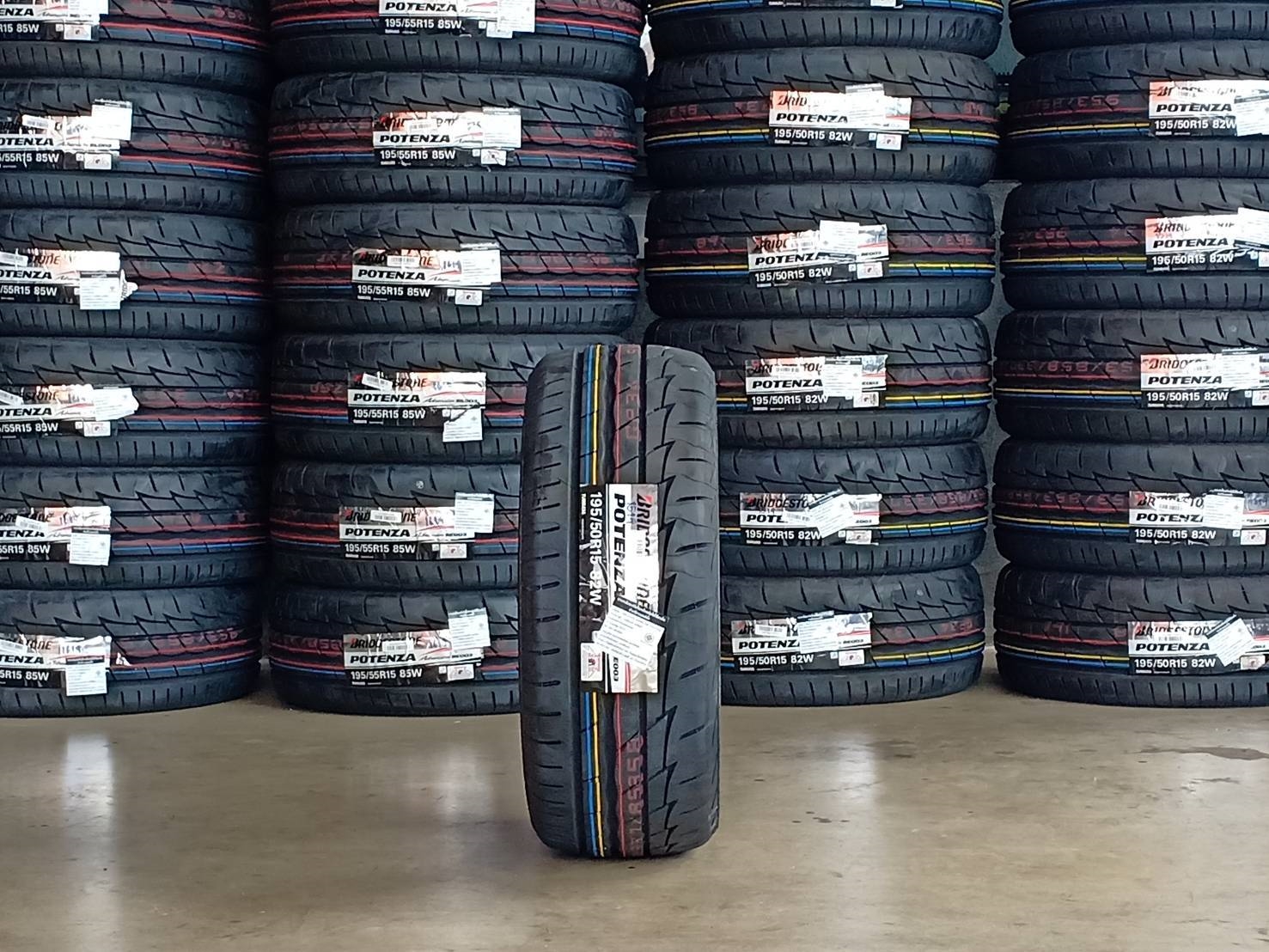 ยาเข้าใหม่ ลดราคา BRIDGESTONE RE003 195/50R15 82W Y19