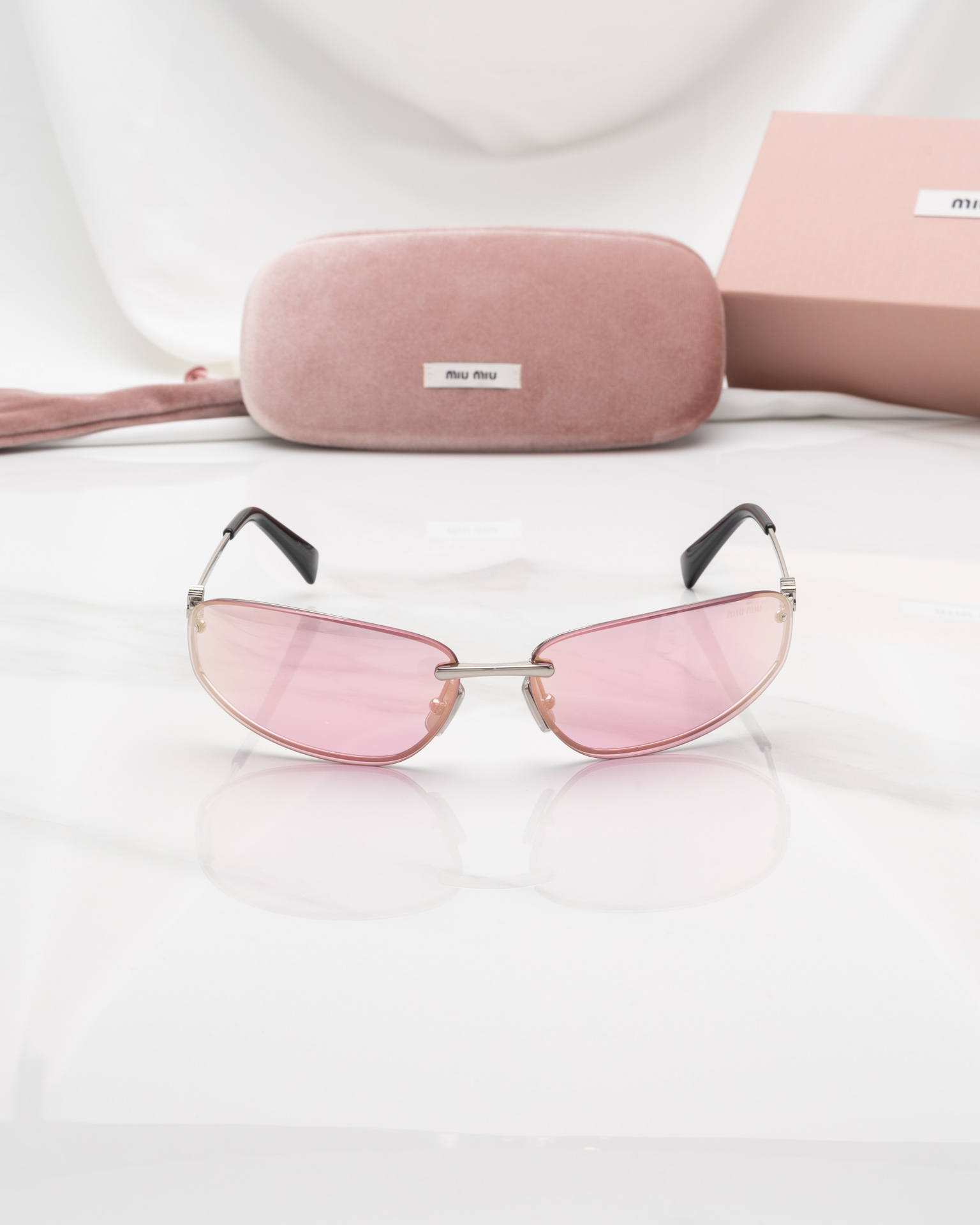 แว่นกันแดด Miu Miu MUA50S 1BC70J