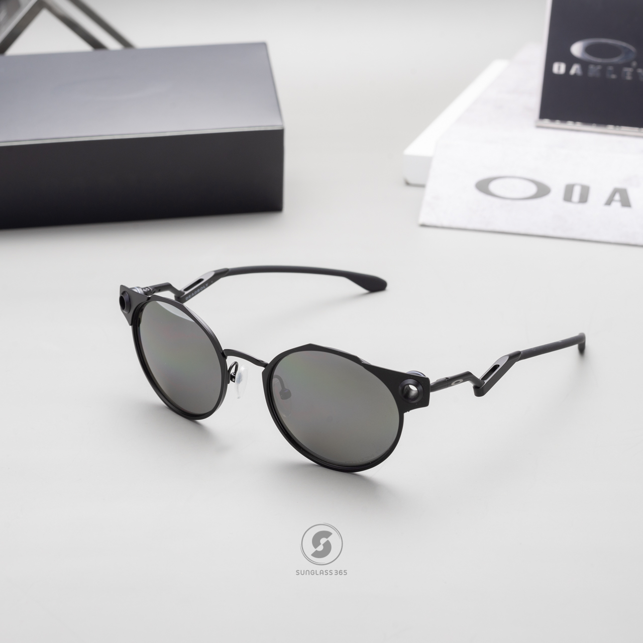 Oakley OO6046-03 Deadbolt Prizm Black Polarized