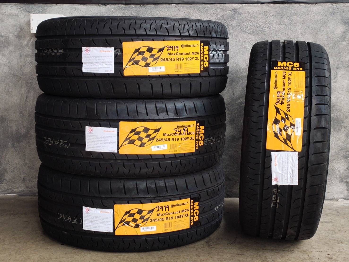CONTINENTAL MAXCONTACT MC6 245/45R19