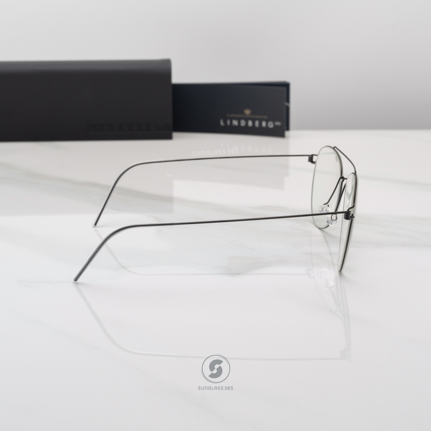 แว่นสายตา Lindberg Air Titanium Rim 028 14B9T SONNY U9