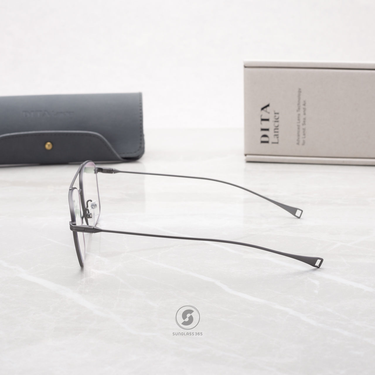 แว่นสายตา DITA LANCIER DLX112 A 04 with Blue Control Lens