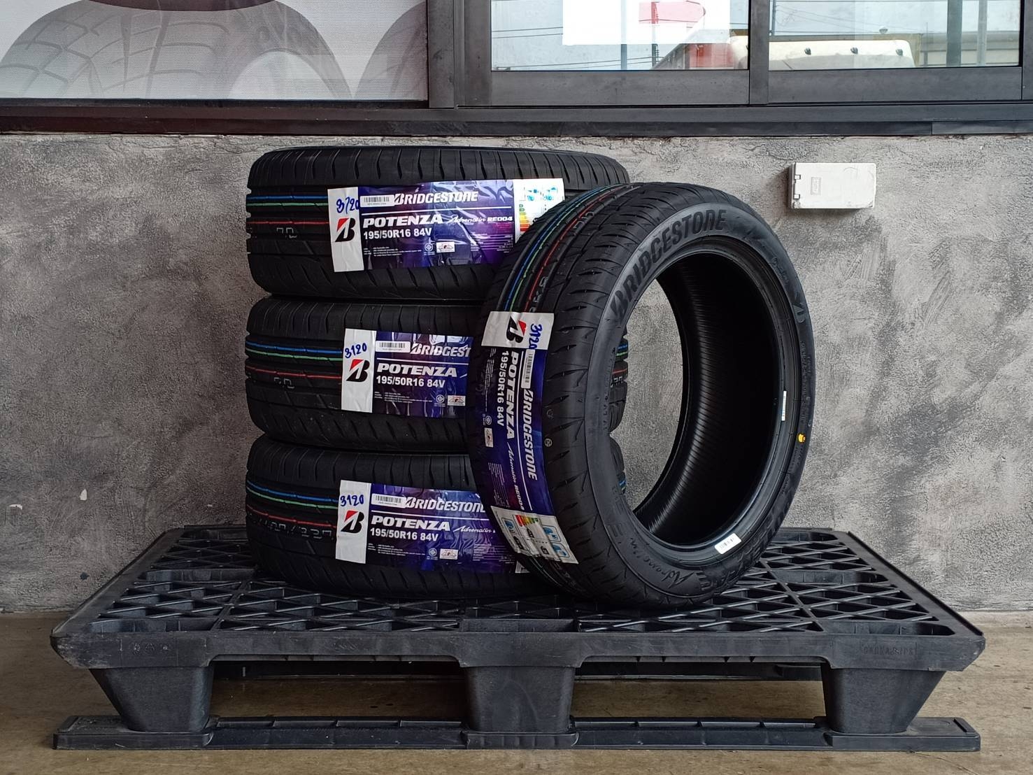 BRIDGESTONE 195/50R16 POTENZA RE004 84V MADE IN THAILAND