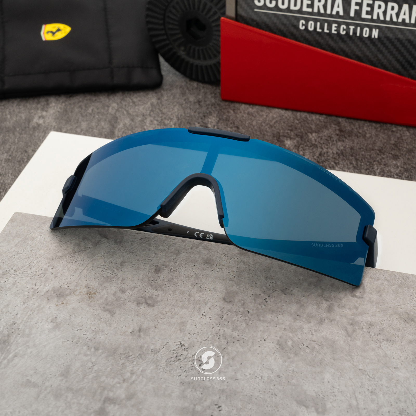 แว่นกันแดด Scuderia Ferrari FZ6008U 509/55