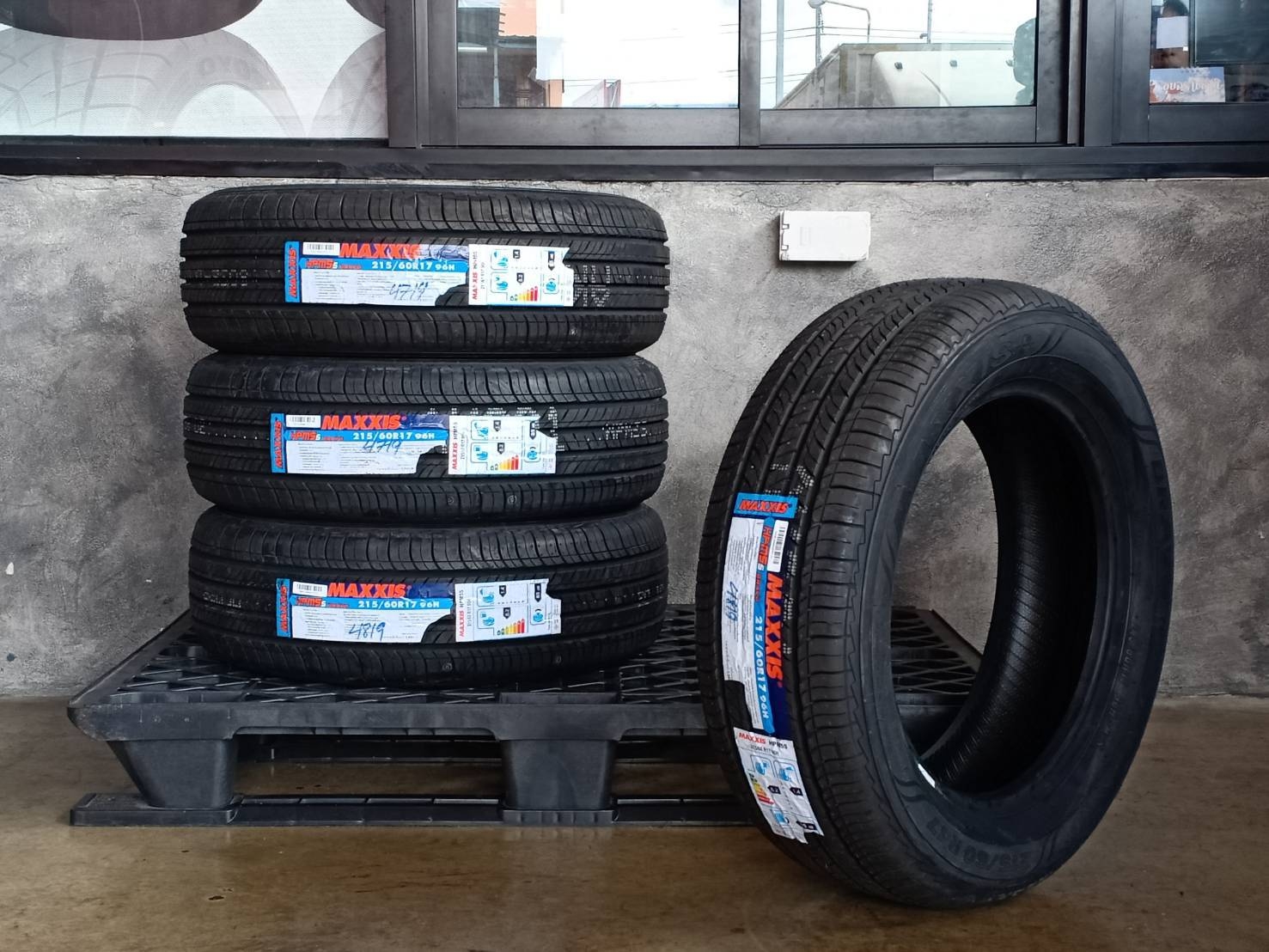 MAXXIS 215/60R17 BRAVO HPM5S 96H MADE IN THAILAND