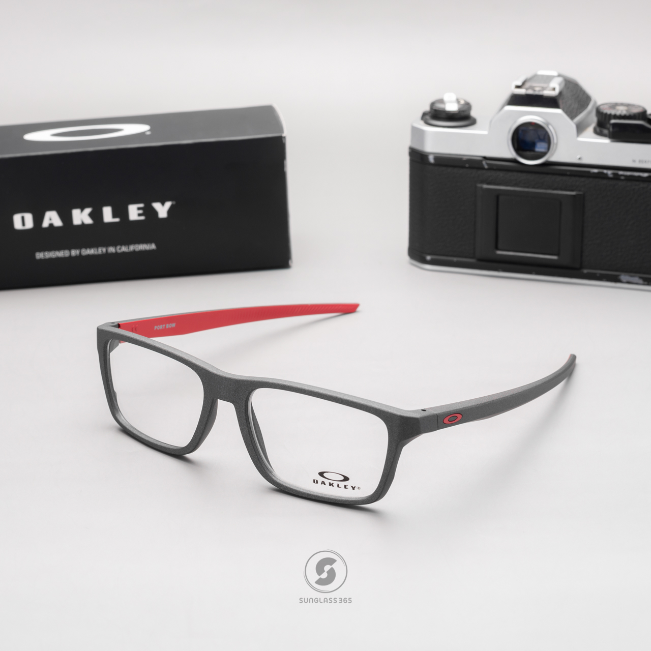 Oakley Port Bow OX8164-04 Satin Brown