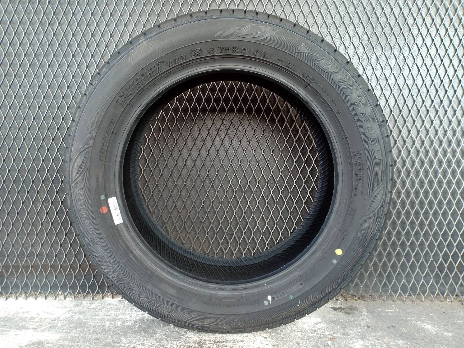 ยางใหม่ปี19 DUNLOP EC300+ 185/60-16 ราคาถูก