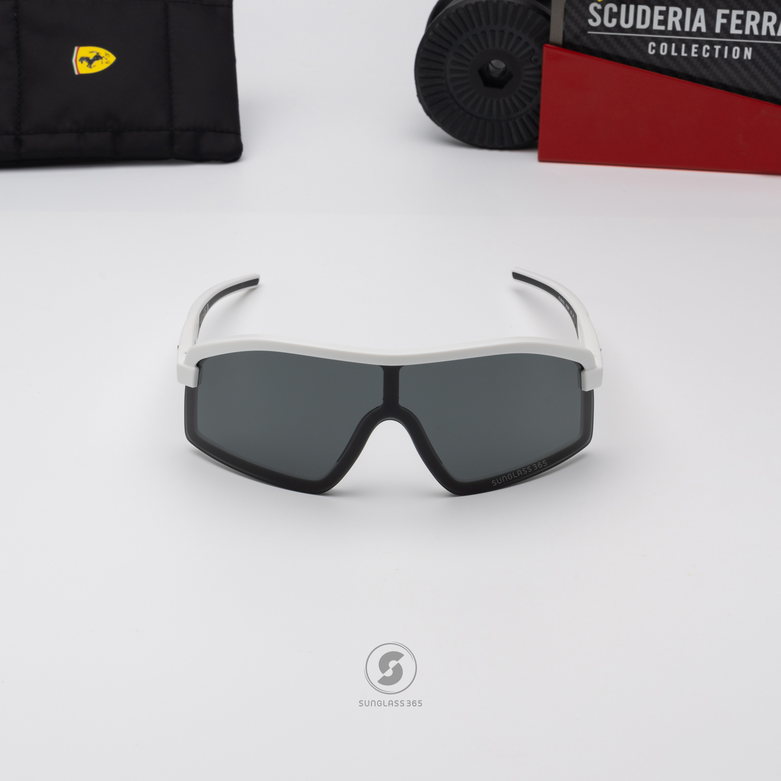 แว่นกันแดด Scuderia Ferrari FZ6010U 515/87