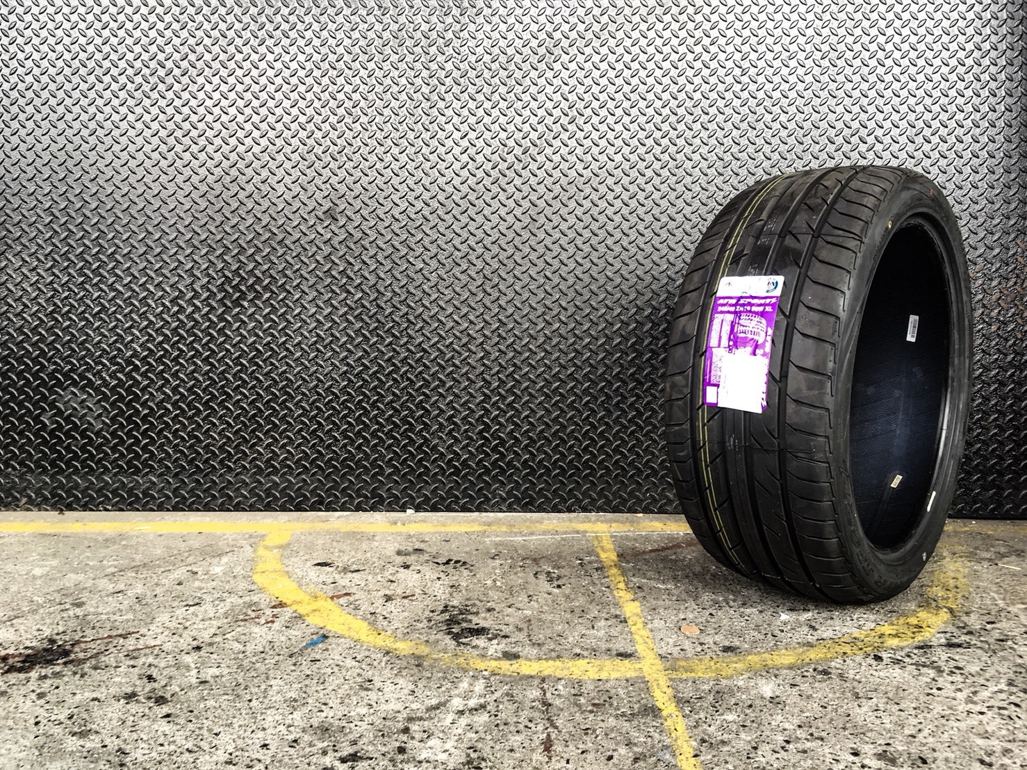Achilles ATR SPORT Z 245-40-19 เส้น 4500 ปี17