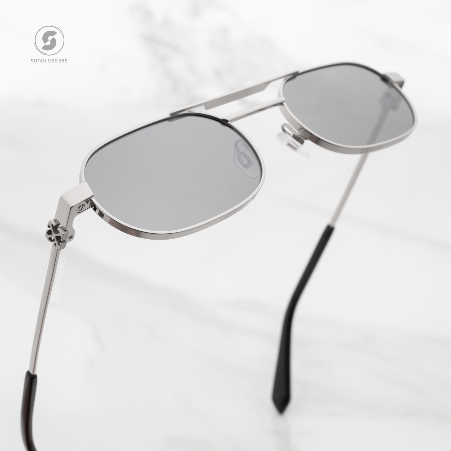 แว่นกันแดด Off-White OERI123 7272