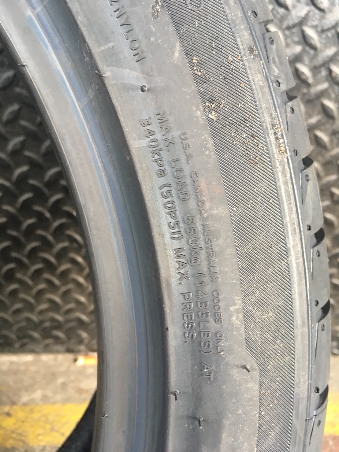 HANKOOK V12 EVO-2 215-45-18 เส้น 4800 ปี 18