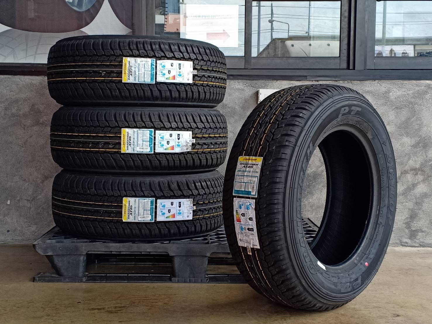 DUNLOP 265/60R18 GRANDTREK AT25 110H (ตัวหนังสือดำ) MADE IN THAILAND