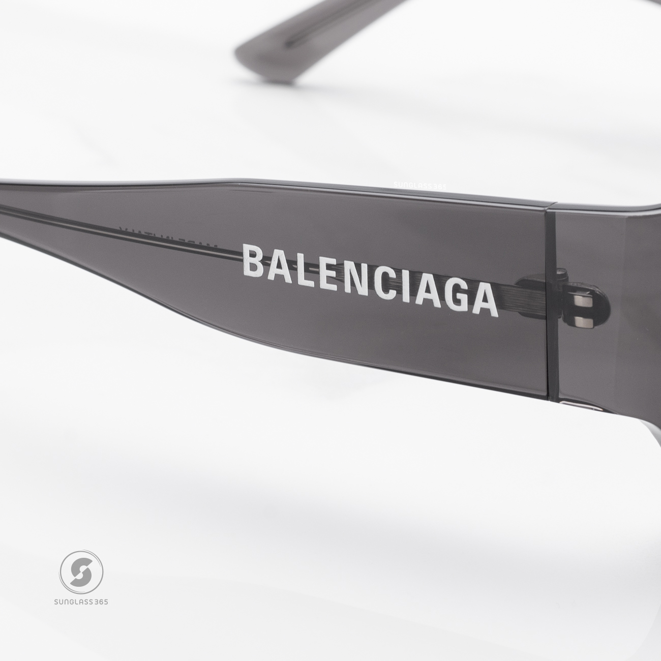 แว่นกันแดด Balenciaga BB0331SK 003