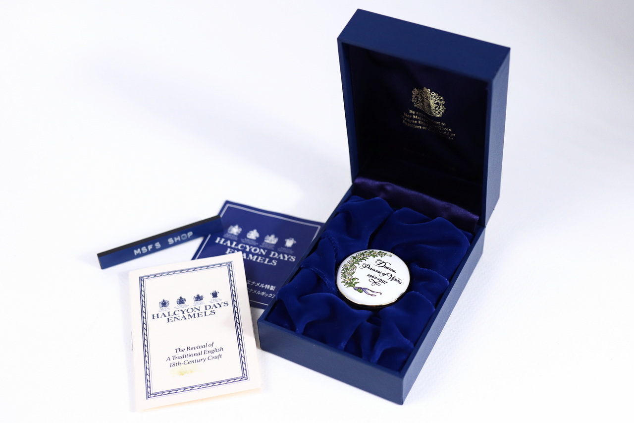[Vintage] Halcyon Days Enamels ตลับเซรามิก ที่ระลึก Princess Diana Princess of Wales 1961-1997