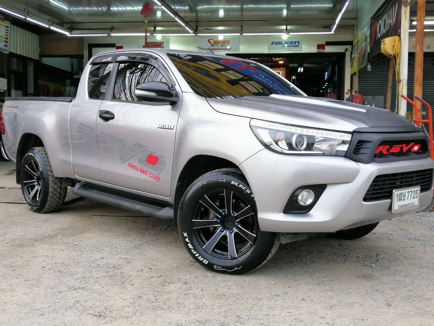 ล้อ RTV ขอบ18 พร้อมยาง ใส่ REVO ราคาพิเศษ