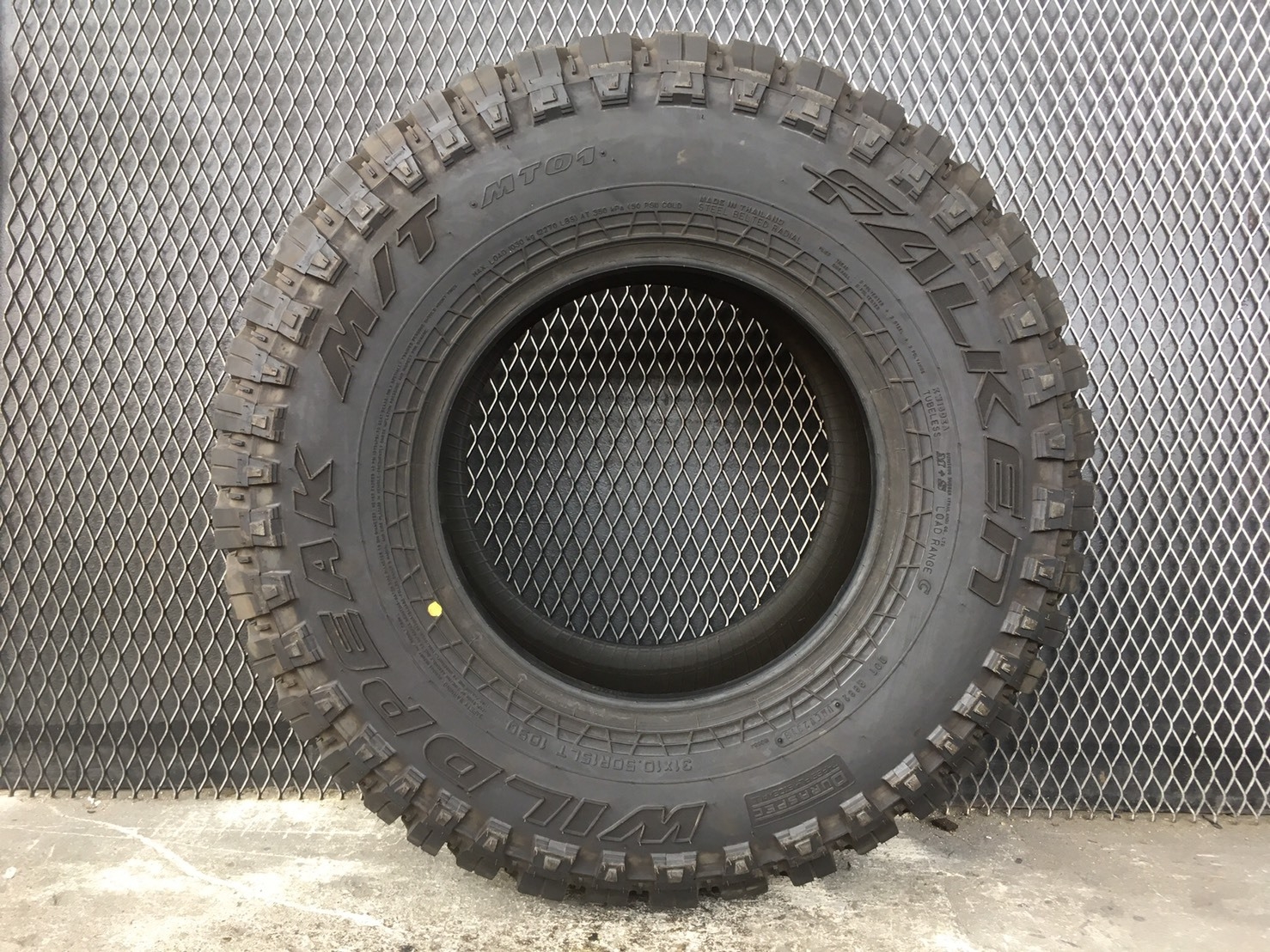 FALKEN MT01 31X10.5R15 ราคาพิเศษ