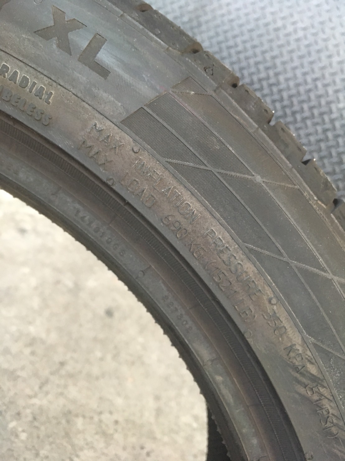 CONTINENTAL CONTACT5 (RUNFLAT) 225/45R18 เส้น 5800 ปกติ 14500 ปี16