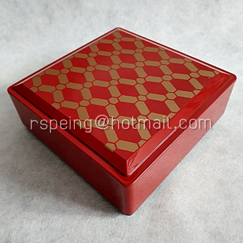 กล่องขนมไหว้พระจันทร์สีแดง (พลาสติก) สไตล์ญี่ปุ่น