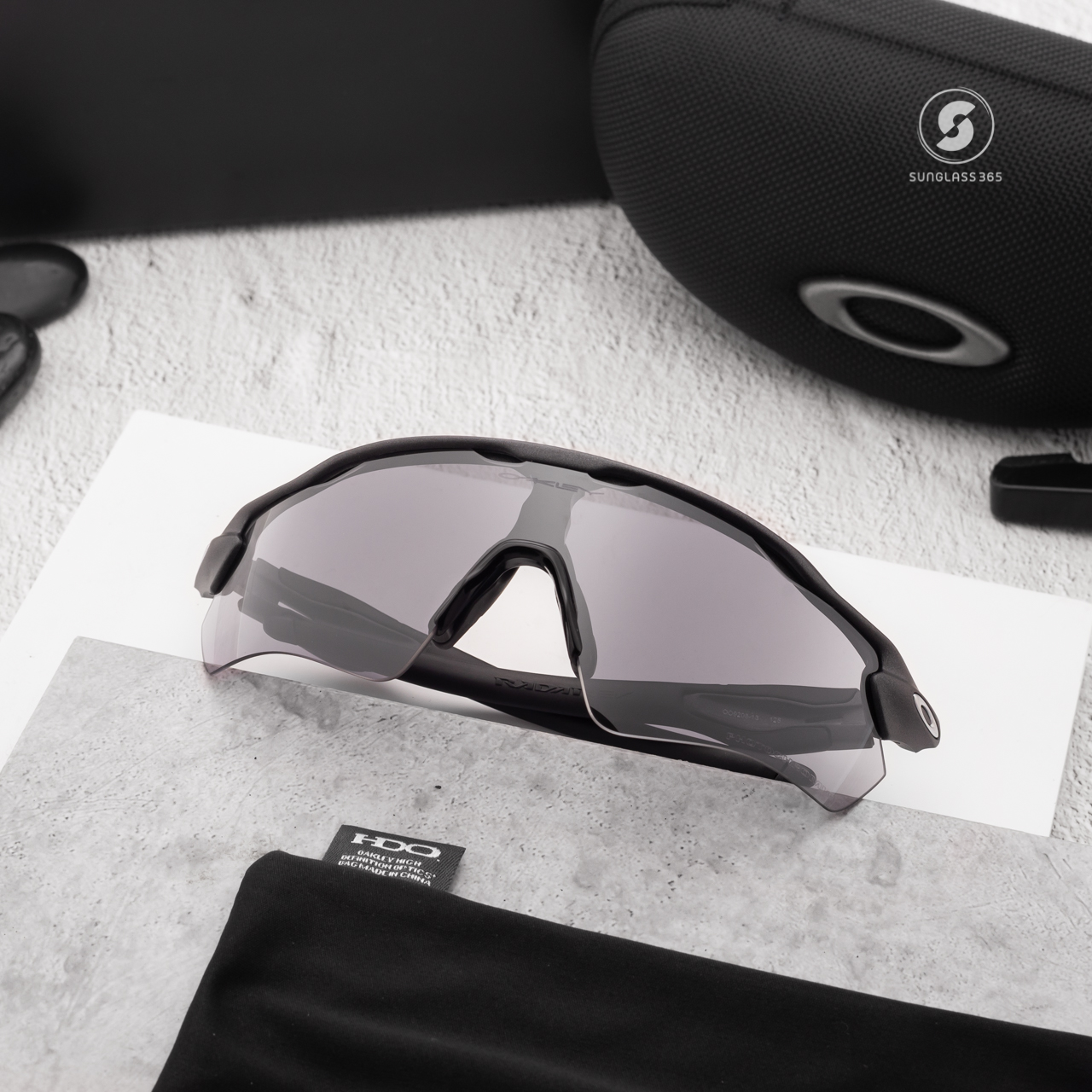Oakley OO9208-13 RADAR EV PATH Matte Black Clear Lens