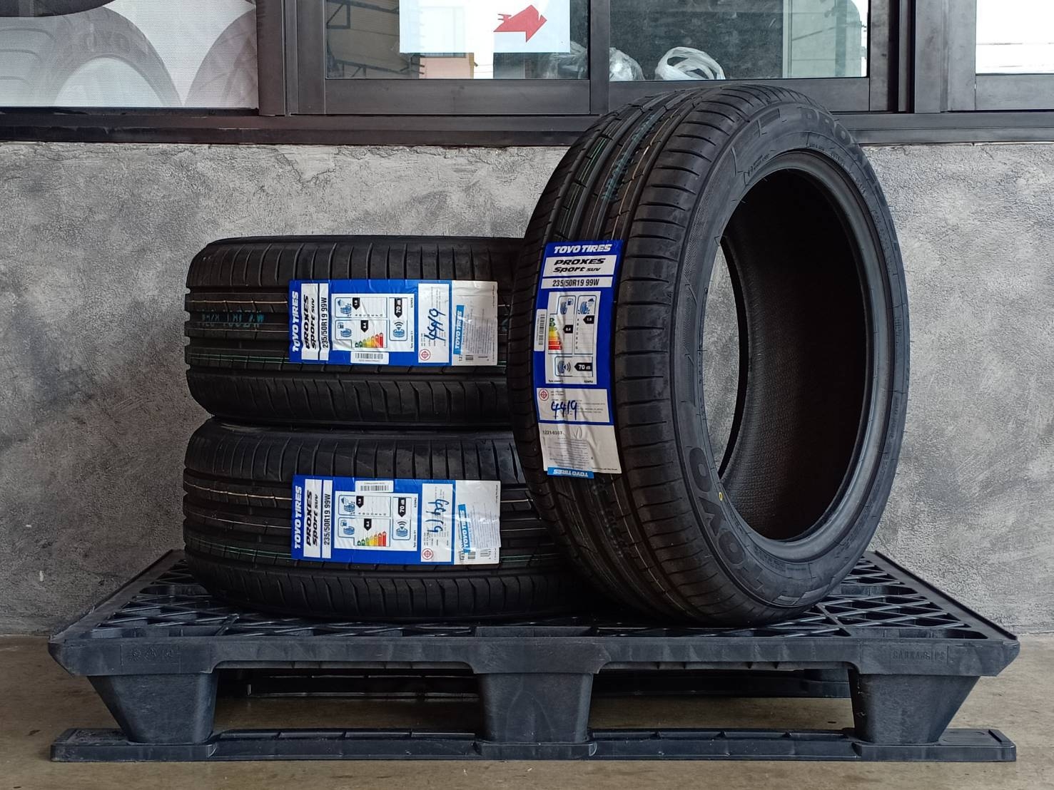 TOYO 235/50R19 PROXES SPORT SUV 99W MADE IN JAPAN